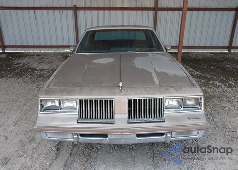 1984 Oldsmobile Cutlass Supreme from USA, damaged, VIN 1G3AR47A1EM485054